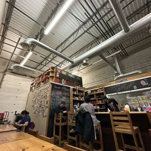 Bar, tables