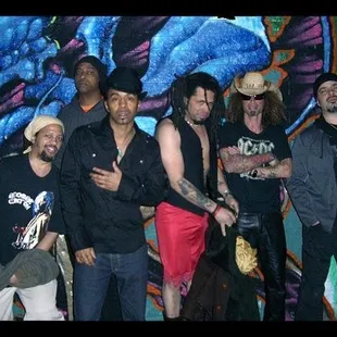 P-Funk Allstars *Eric McFadden &amp; Ronkat Spearman* wearing it well and chillin by the side of the BBR!