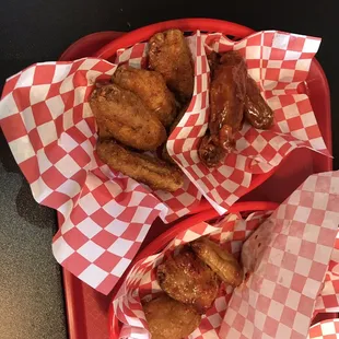 Louisiana RUB ( yasssss) and Honey BBQ (yasssss)