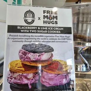 Free mom hugs