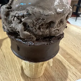 Pint- Chocolate Tornado