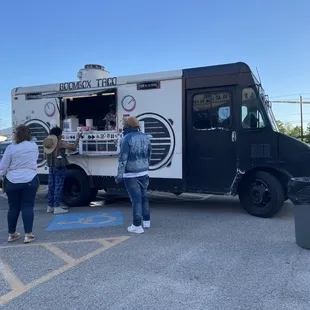 Best tacos and service! Yummy salsa and good people working Boombox Taco!