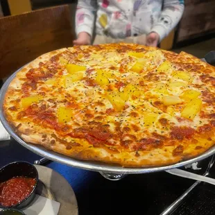 Pineapple pepperoni pizza