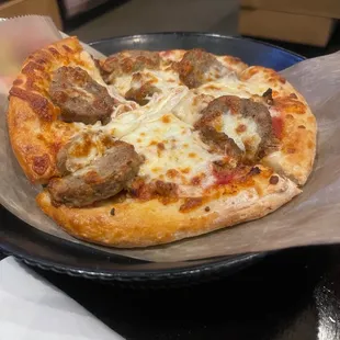 Kids meatball pizza