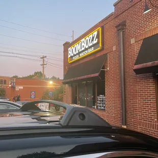 BoomBozz, best pizza in Louisville.