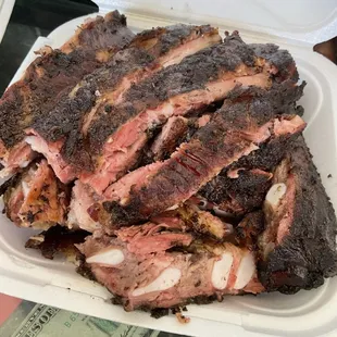 a tray of ribs