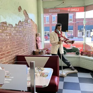 Trying out breakfast place with Elvis and my darling daughter