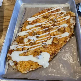 Buffalo chicken flatbread