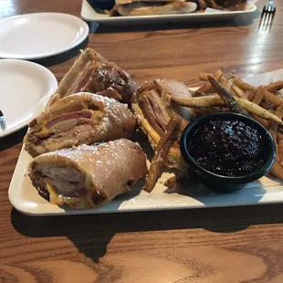 Monte Cristo!! Garlic fries extra crispy
