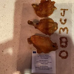 Probably the biggest disgrace of chicken wings I have ever seen/tasted. Less meat on these than the size of a damn wet nap.