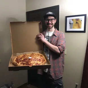 Riley, with my pizza!