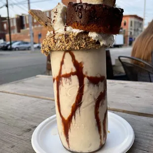 Mega S&apos;more Us