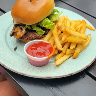 Mushroom and swiss burger