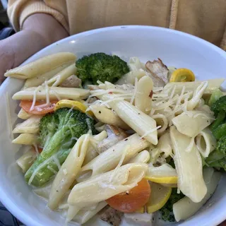 Drew's Alfredo Pasta