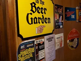 Smiley's Pub