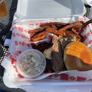 Gouda, brisket burger