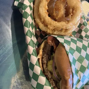 Green chili cheeseburger. Sub onion rings. ORDER THIS!!!!!
