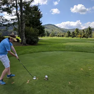 5th hole, white tees.