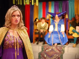 Town & Gown Community Theatre In the Round