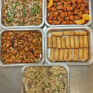 Party trays are good for 10-13 people. For party or family gathering.
