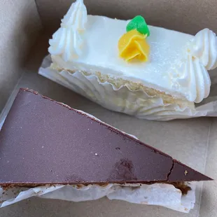 Cake slice and mousse slice