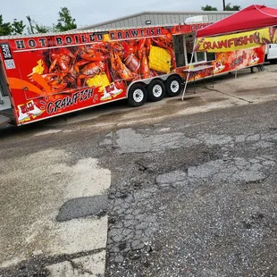 a food truck parked in a parking lot