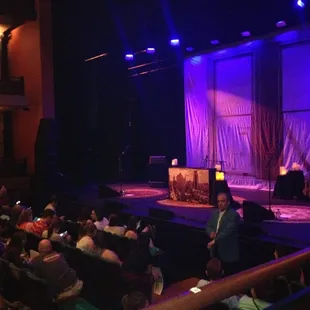 Waiting for Sara Bareilles to enter for her solo performance!!