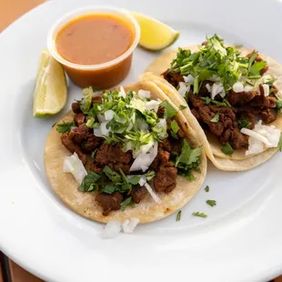 EVERY TUESDAY starting at 5:00p

24oz mug of El Chango Mexican Lager and 2 carne asada street tacos for $10