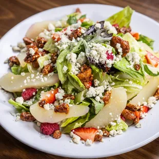 Pear &amp; Berry Salad