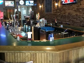 Trotters Pub & Grill