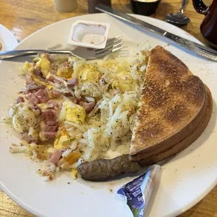 Bootleggers Saloon and Eatery