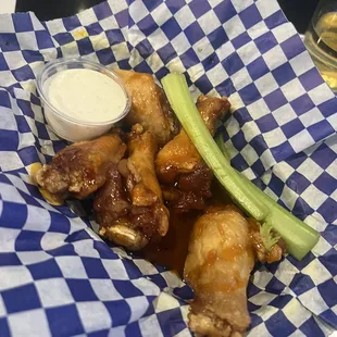 Honey hot wings