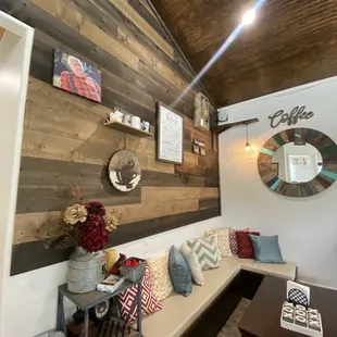 Seating area so cute