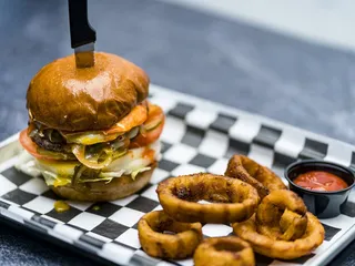 The Hub Sports Bar and Grill