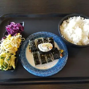 Kimbap and banchan