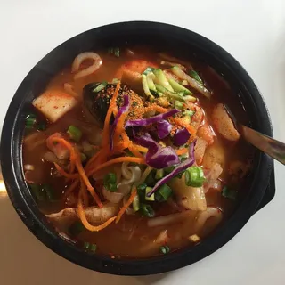 Spicy Seafood Udon