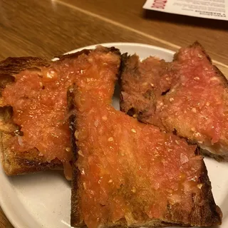 Pan con Tomate