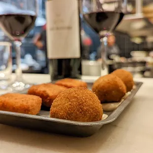 CROQUETAS CREMOSAS ($14)
