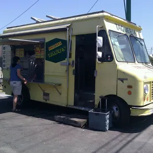 Little Food Truck that delivers on flavor!