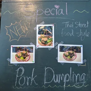 Kra prown moo ( street food style)