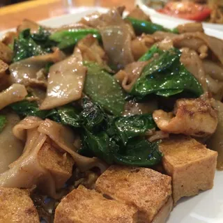 41. Pad See Ew