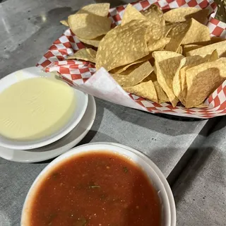 Chips, Salsa & Queso