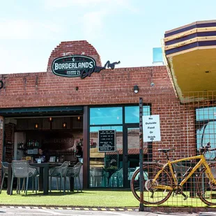 Bike friendly, dog friendly, great for families!