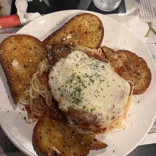 The chicken parmigiana was to die for!!