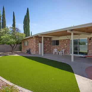 Awesome home on the East side. To see review go to: http://tammyb.longrealty.com/pages/testimonials-181295