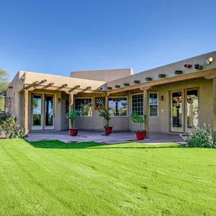 Another gorgeous home for my happy buyers in the Tanque Verde Valley. To see review: http://tammyb.longrealty.com/pages/testimonials-181295