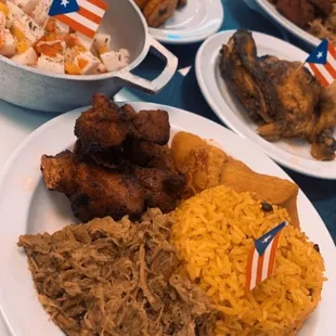 bbq wings, fried chicken wings, bbq chicken, fried chicken, food, poultry, chicken, chicken wings, chicken wings and fried chicken