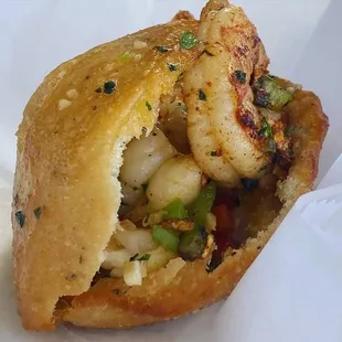 Arepa de Coco Rellena con Camarones al Ajillo / Fried Coconut Bread Stuffed with Garlic Shrimp