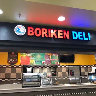 Demasiado rico todo, buena calidad y personas muy amable.  Definitivamente un buen lugar para desayunar.