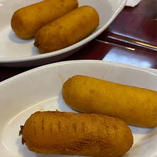 Zorullitos de maiz (cheese stuffed cornbread)